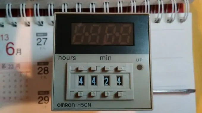 H5CN-XDN H5CNXDN New Omron time relay 100-240VAC New in box free shipping