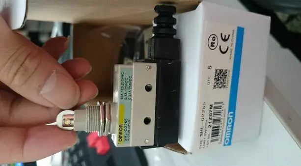 SHL-Q2255 SHL Q2255 1PC New OMRON New in box free shipping