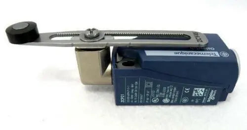 NEW Schneider XCK-P2145G11 ZCP21 Limit Switch free shipping