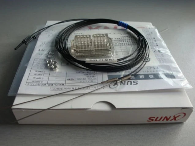 FT-NFM2S FTNFM2S 1PC NEW Panasonic / SUNX Fiber Optic Sensor free ship