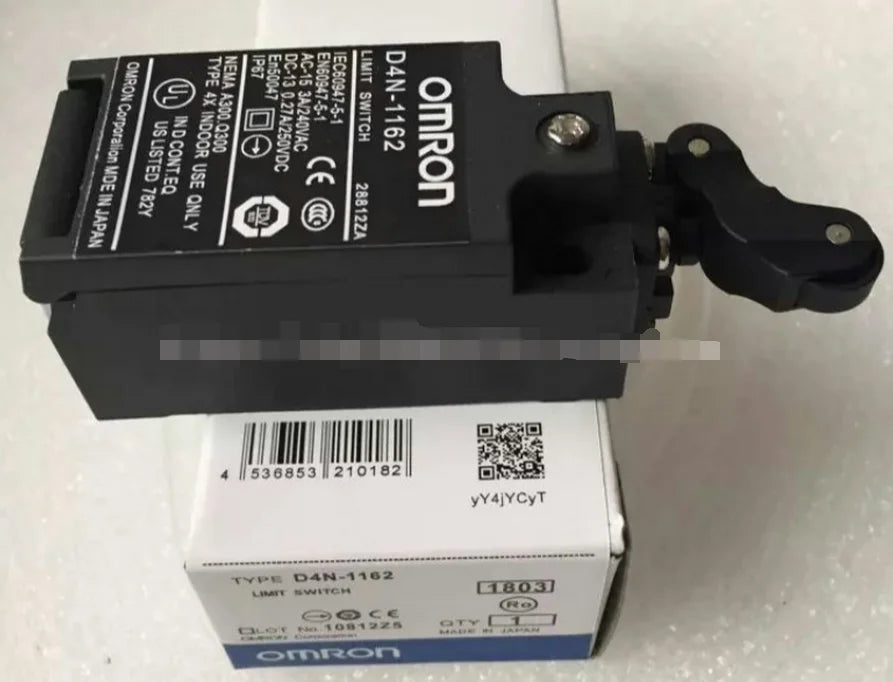 1PC NEW IN BOX Omron Limit switch D4N-1162 free shipping