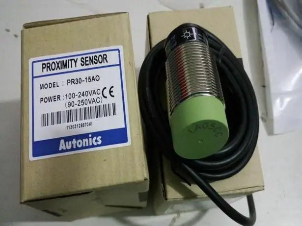 PR30-15AO PR30 15AO New in Box AUTONICS Proximity Sensor free shipping