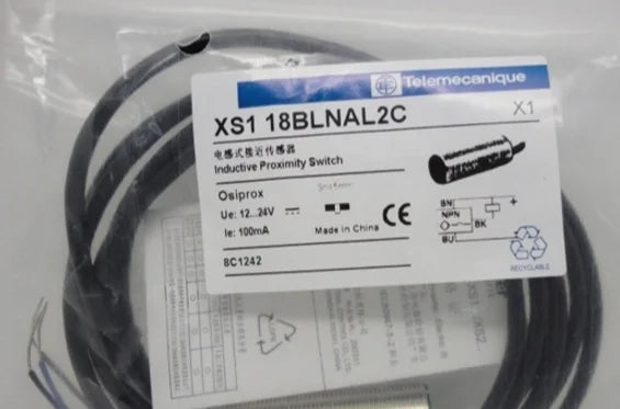 XS118BLNAL2C NEW IN BOX Telemecanique proximity switch free ship