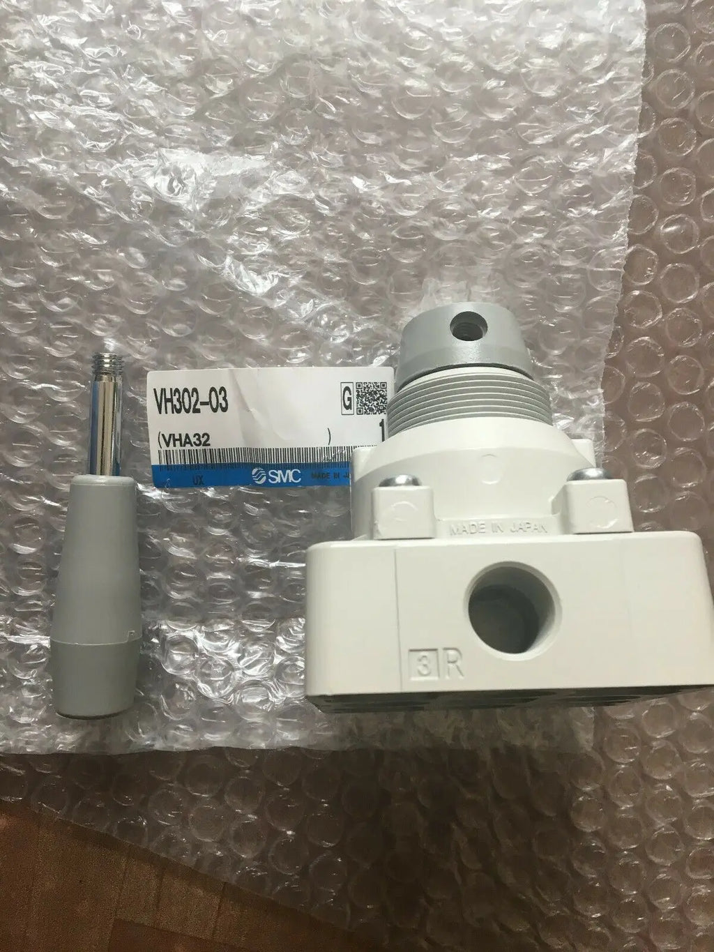 1PC NEW SMC VH302-03 free shipping