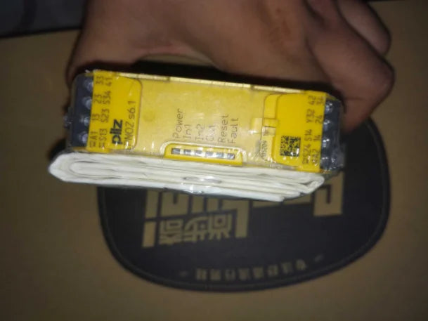 1PC New  PILZ  PNOZ S6.1 PNOZS6.1 free shipping