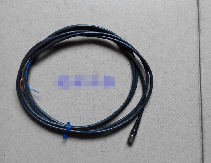 New  OMRON  XS3F-M421-402-R   free shipping