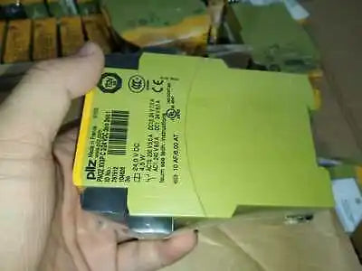 1pc new PNOZ XV3P 787512 PIL