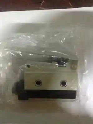 XCJ-126   1Pcs NEW Schneider Limit Switch free shipping