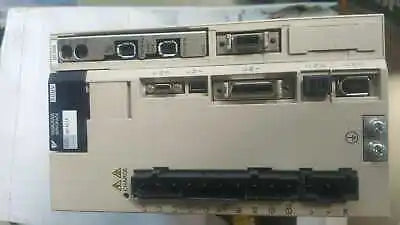 1pc new Yaskawa SGDV 5R5AE1A 750W DCA06