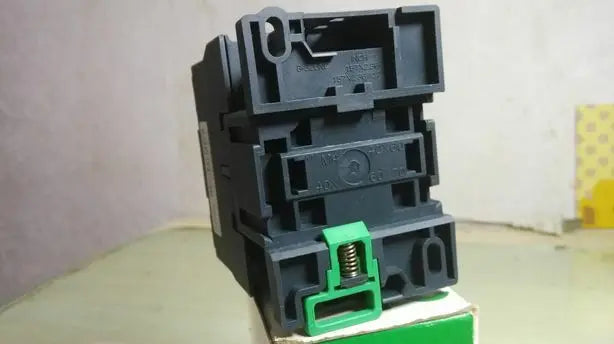 LC1-E3210F5N LC1E3210F5N AC110V New Schneider Contactor free shipping