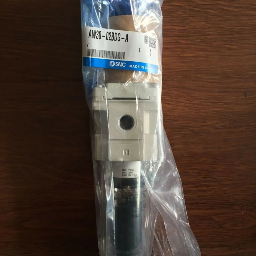 1PC   NEW    SMC    AW30-02BDG-A    free   shipping