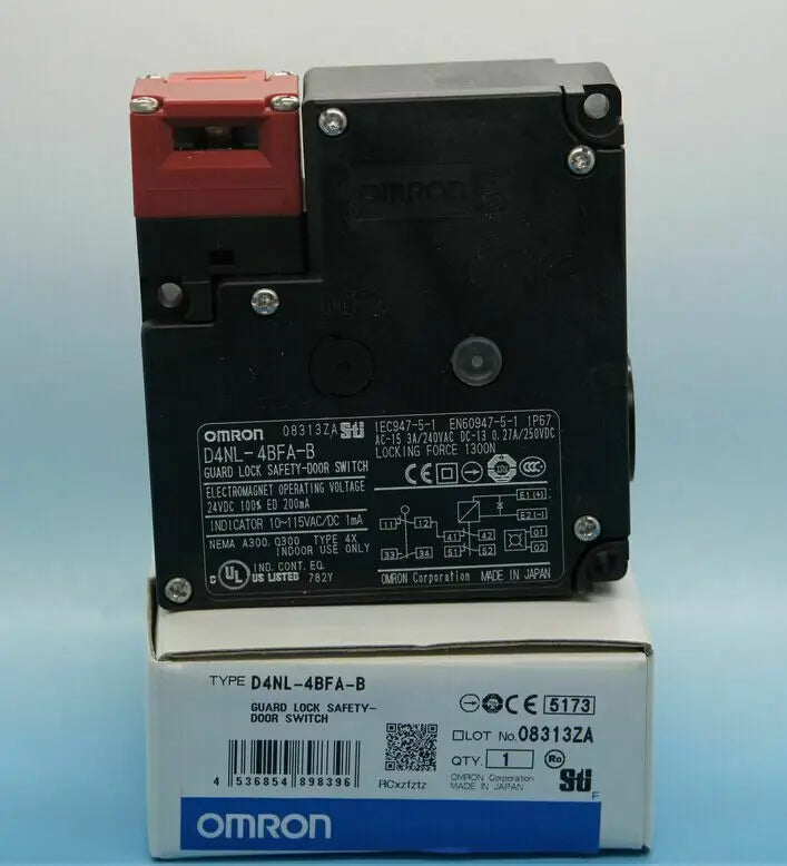 1PC  NEW   Omron   D4NL-4BFA-B   free  shipping