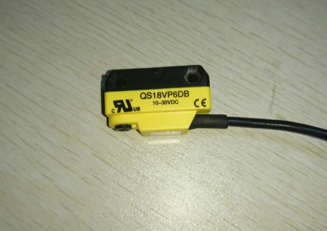 QS18VP6DB 1PC New BANNER Photoelectric Sensor free ship