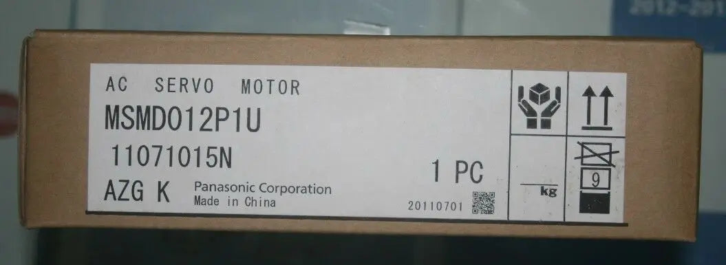 MSMD012P1U  1PC NEW panasonic servo motor