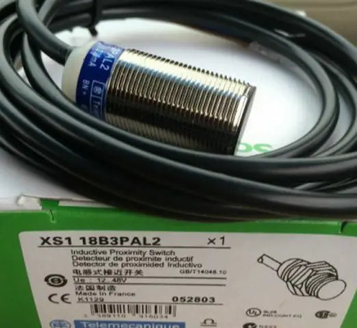 1PC XS118B3PAL2 New Schneider free shipping