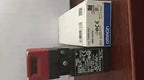 D4NS-2BF D4NS2BF 1PC New OMRON GUARD LOCK SAFETY DOOR SWITCH free shipping