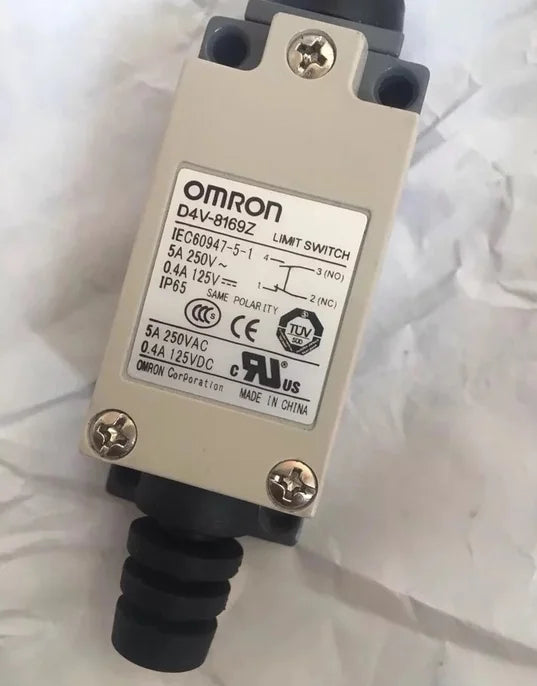D4V-8169Z D4V8169Z 1PC New Omron Limit Switch free ship