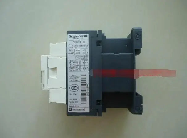 1pc LC1-D09B7C LC1D09B7C AC24V New Schneider Contactor free ship