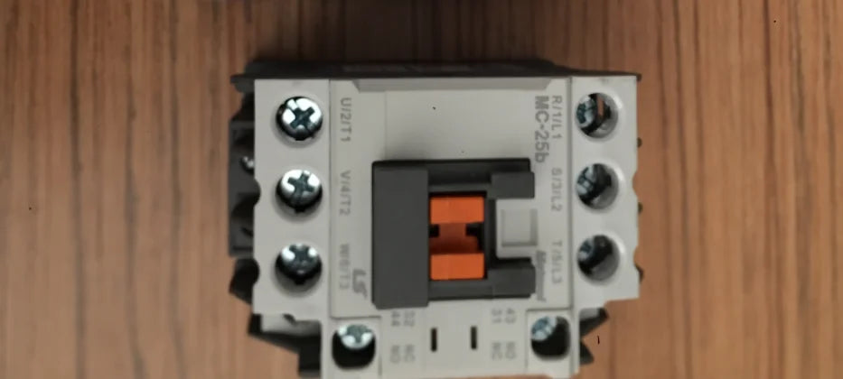 New  LS  MC-25b 24V   Dc contactor  free shipping