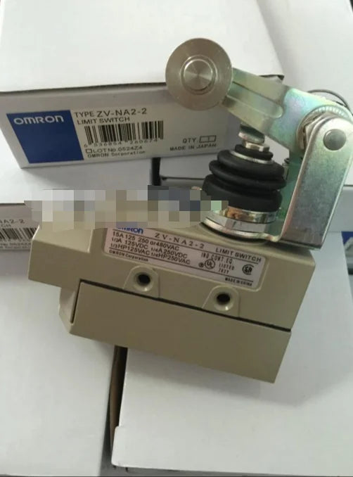 ZV2-NA2-2 ZV2NA22 1Pcs New Omron Limit Switch free ship