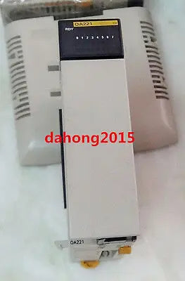New In Box Omron PLC CQM1-OA221 CQM1OA221
