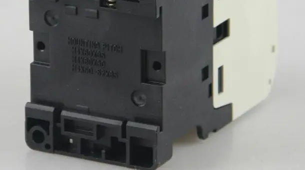 S-T20 ST20 220VAC 1PC New Mitsubishi Contactor free shipping