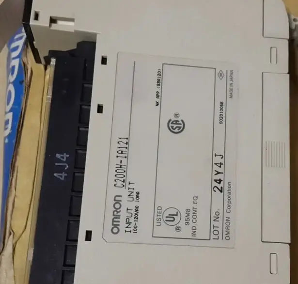 1pcs NEW IN BOX OMRON C200H-IA121 C200H IA121 PLC free shipping