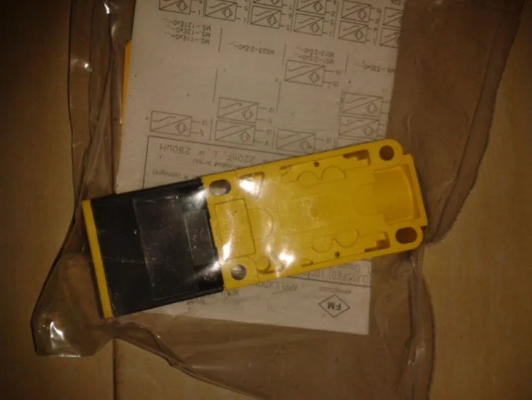 NI20-CP40-Y1X NI20CP40Y1X 1PC New TURCK Photo-electric Sensor Proximity Switch