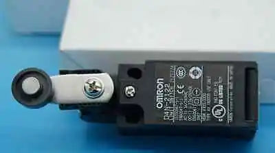 D4N-2122 D4N2122 1PC NEW Omron Limit Switch free shipping