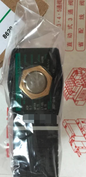 1PC  NEW   CKD  AB31-02-6-E2E-AC220V  AB31-02-6-E2E  AC220V  free  shipping