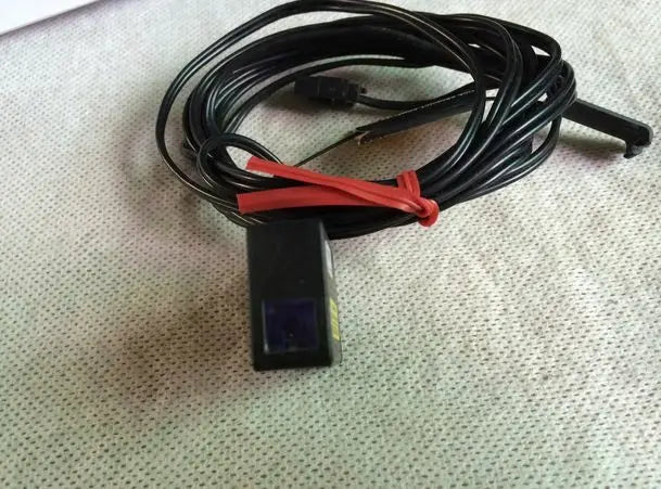 1PC NEW in box KEYENCE LV-H35F LV H35F Sensor free shipping