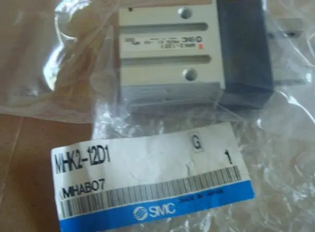 MHK2-12D1 MHK2 12D1 New SMC finger cylinder free shipping