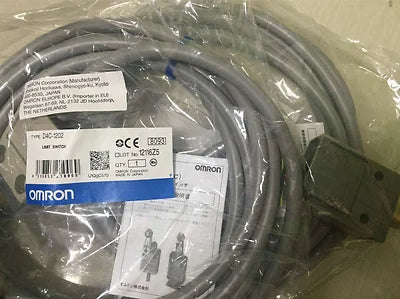 D4C-1202 D4C1202 NEW OMRON Limit Switch free shipping