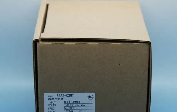 E5AZ-C3MT E5AZ C3MT 1PC New Omron Temperature Controller free ship