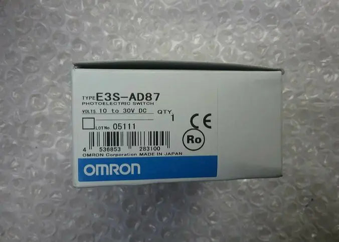 E3S-AD87 E3SAD87 New Omron Photoelectric Switch New in box free shipping