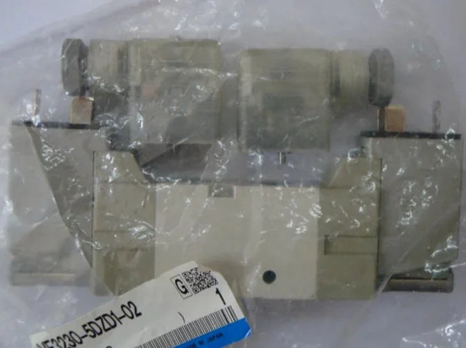 VF3230-5DZD1-02 VF32305DZD102 1PC New SMC solenoid valve free ship