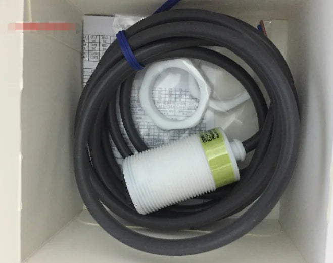 1PC  NEW  OMRON E2FQ-X2E1 free  shipping