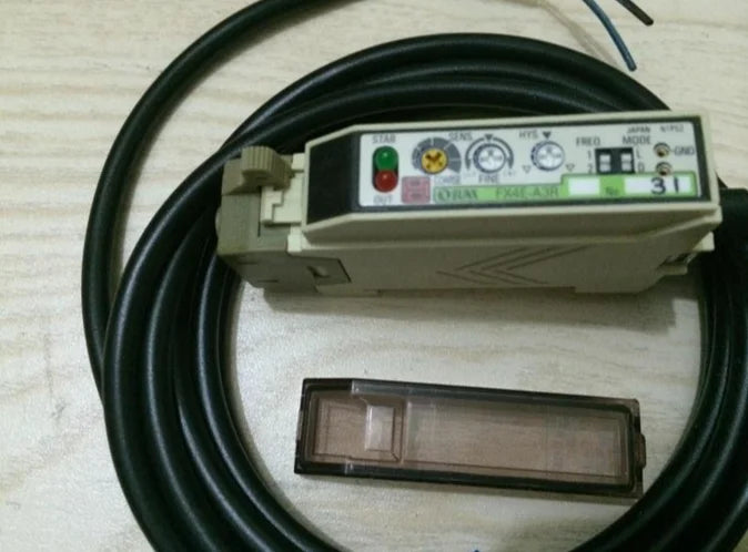 FX4-A3R FX4A3R 1PC NEW Panasonic / SUNX Fiber Optic Sensor Amplifier free ship