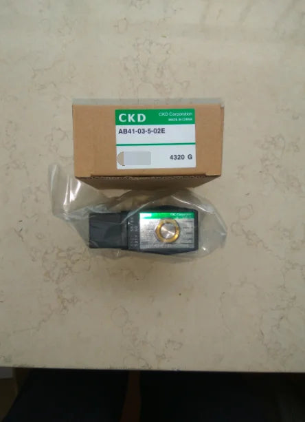 1PC  NEW  CKD   AB41-03-5-02E-DC24V  AB41-03-5-02E   DC24V   free  shipping