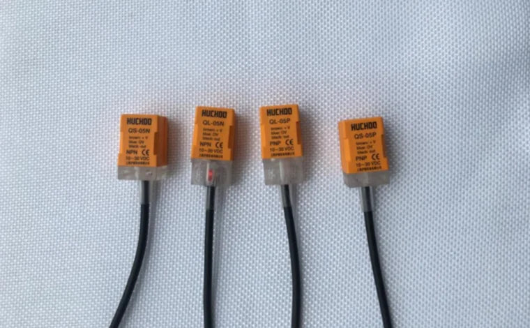 QS-05N QS05N NEW Fotek Proximity Sensor free ship