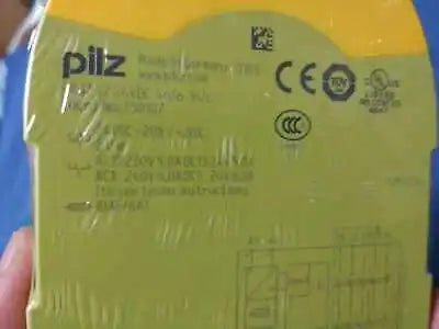 1pc new PNOZ S7 S7C 24VDC 750107 751107