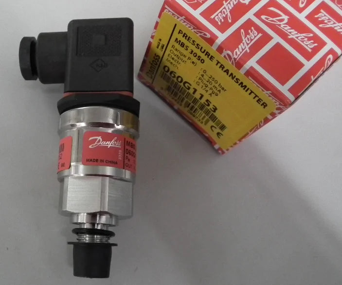 New DANFOSS 060G1153 Pressure sensor free shipping