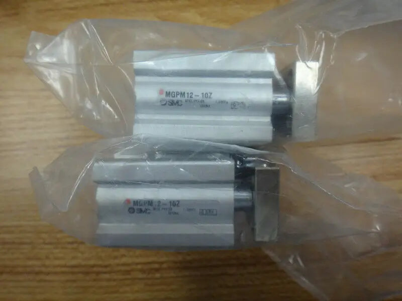 1PC NEW SMC MGPM12-10Z free shipping