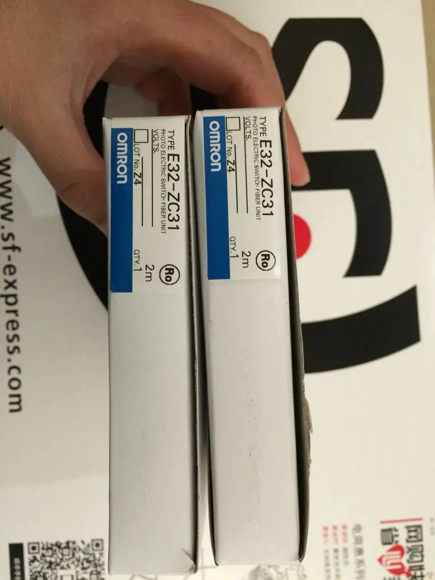 E32-ZC31 E32ZC31 2M NEW OMRON Fibre Optical Sensors free shipping