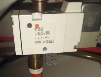 SYJ512-5LZD-M5 SYJ5125LZDM5 1PC New SMC Solenoid Valve free shipping