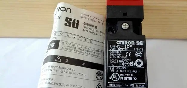 D4NS-1DF D4NS 1DF NEW IN BOX Omron free shipping