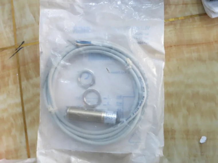 VL18-4P3212 VL184P3212 1PCS NEW SICK proximity switch free shipping