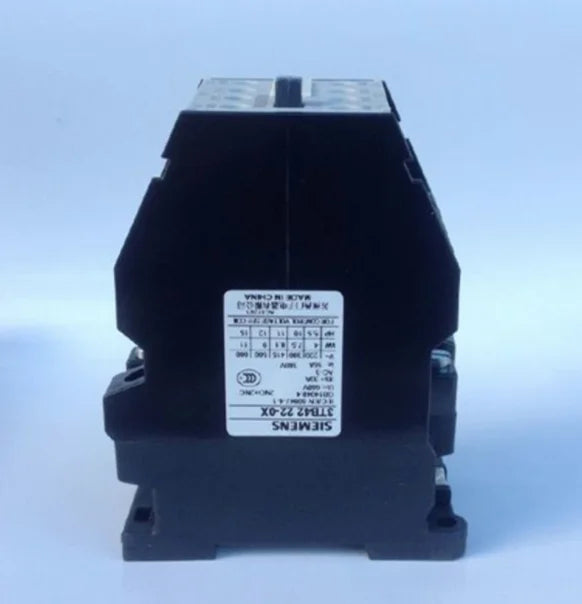 1PC  NEW   SIEMENS   3TB4222-0XF0  110V   free shipping