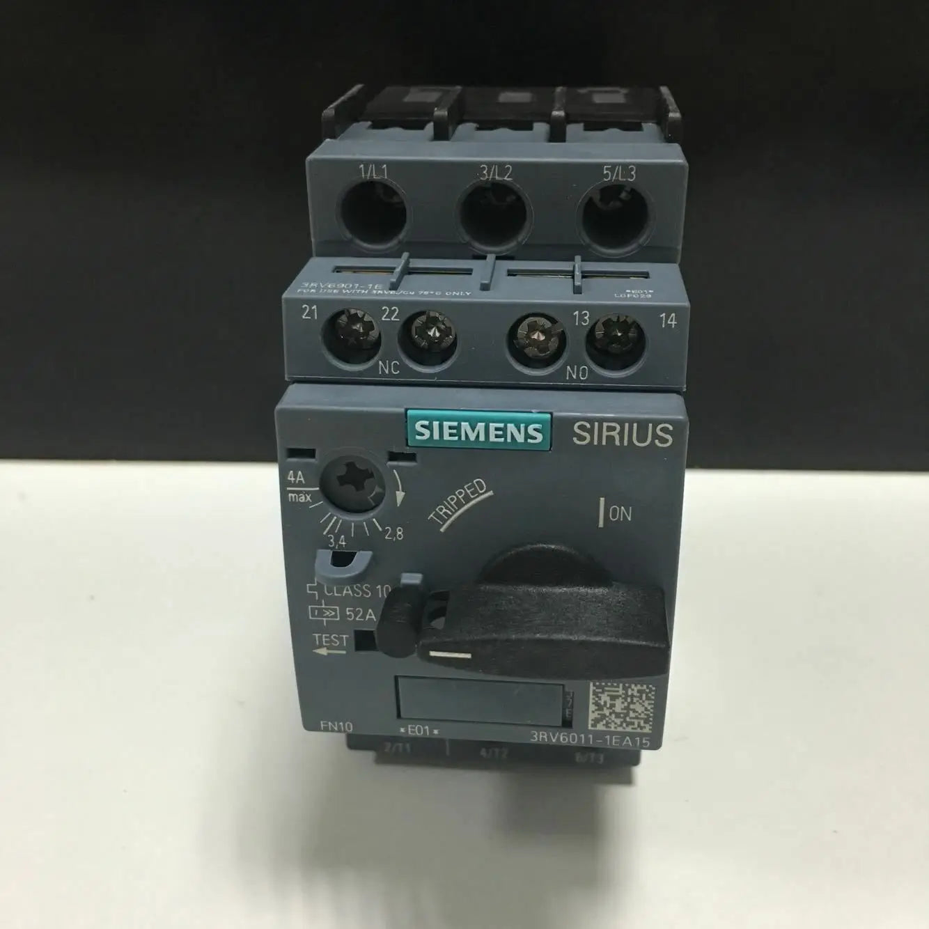 1pc      Siemens  3RV6011-1EA15  2.8-4A   circuit breaker   free shipping