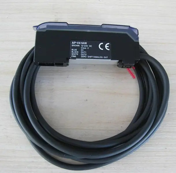 1PC New in box Keyence AP-V41AW AP V41AW free shipping